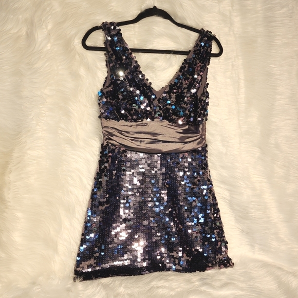 Forever 21 XXI Flip Sequins ruched misection Dress SZ med - Picture 2 of 9